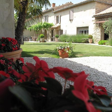 Le Mas De L'Olivier Hotel Loriol-du-Comtat Buitenkant foto