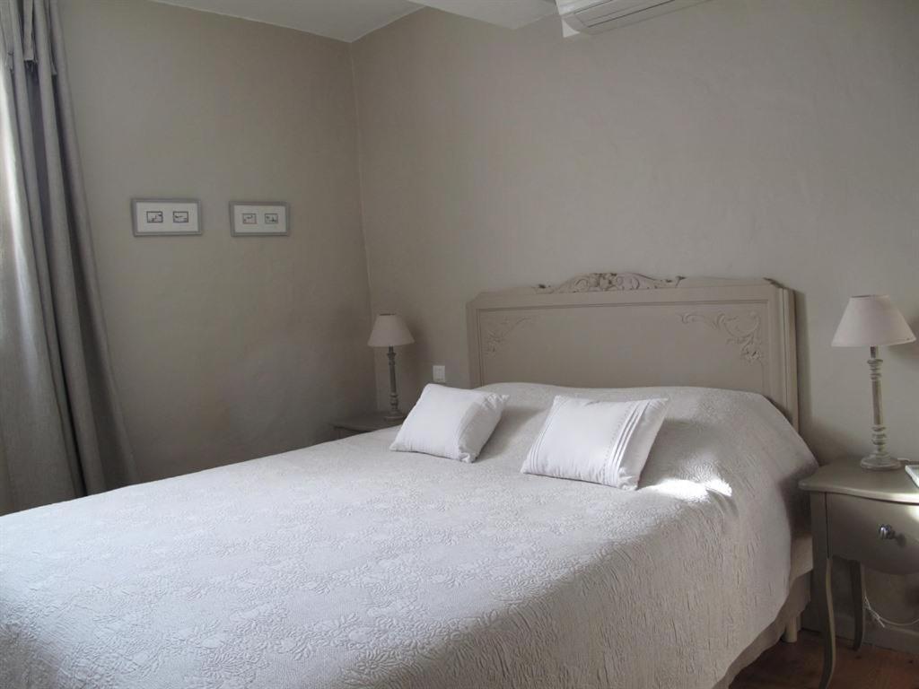 Le Mas De L'Olivier Hotel Loriol-du-Comtat Buitenkant foto